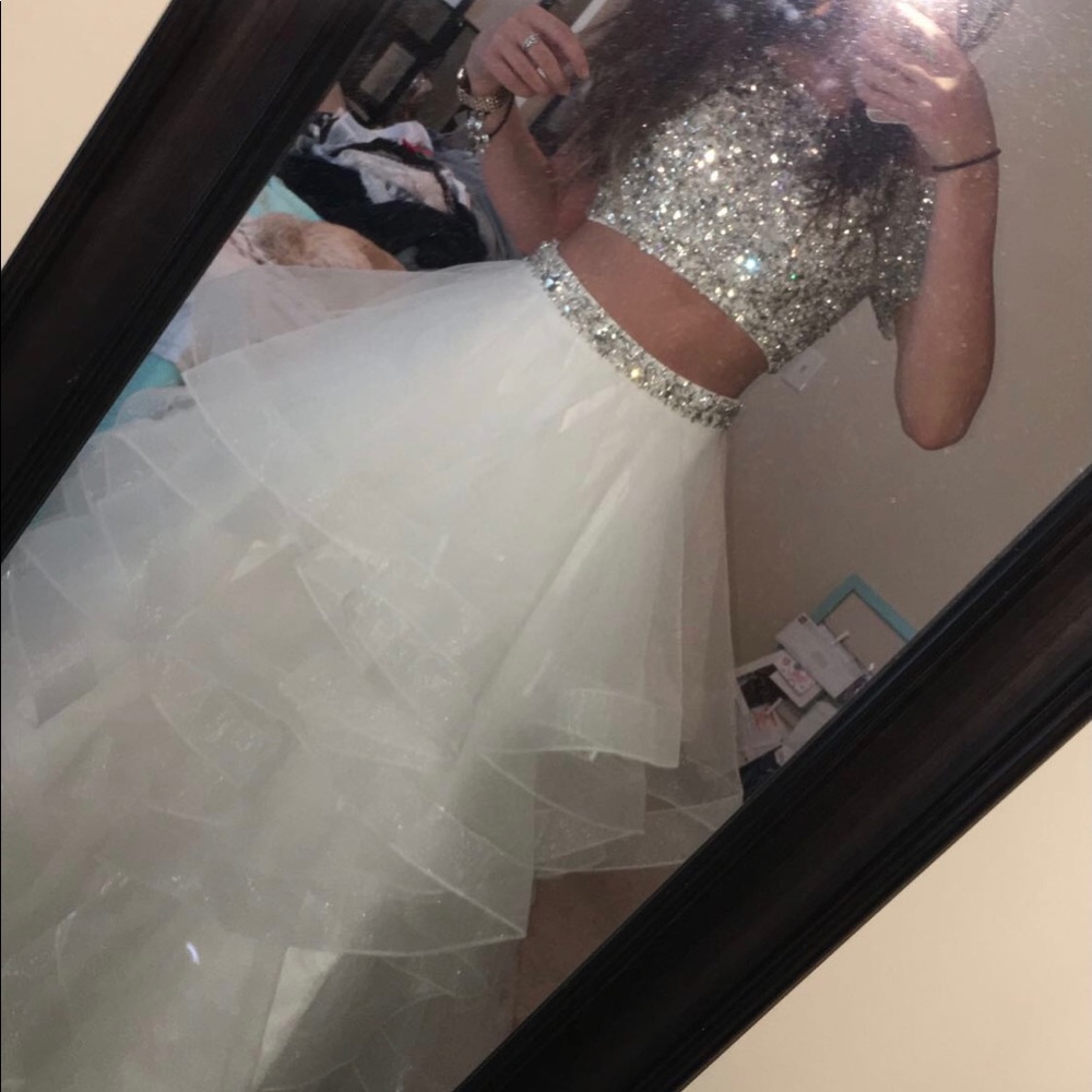 Sherri Hill prom dress